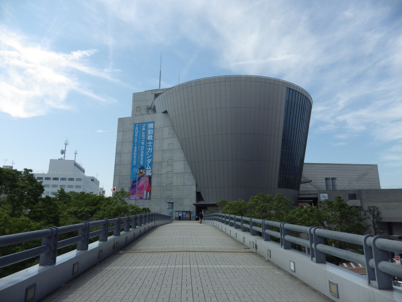 大阪文化館・天保山へ向かう遊歩道